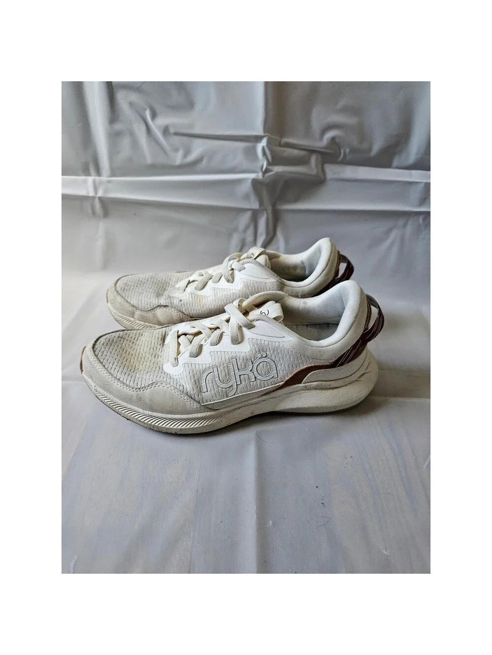 Ryka Athletic Shoes Women’s 7.5 White Maroon Running Training Sneakers